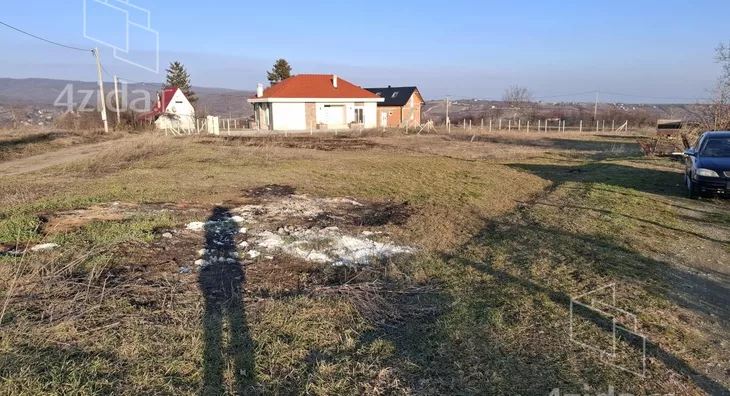 Plac | 4zida