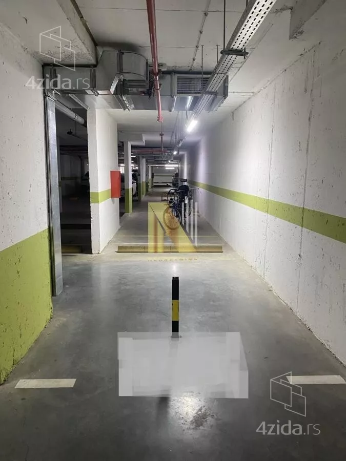 Garaža/Parking | 4zida