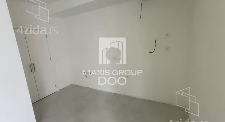 Šestosoban stan | 4zida