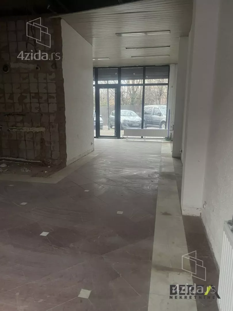 Poslovni prostor | 4zida