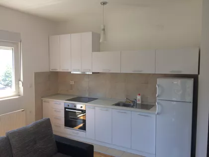 Ulcinjska | 4zida.rs