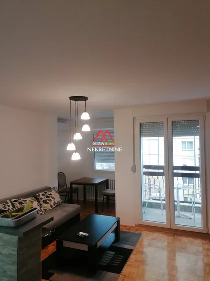 Bulevar Cara Lazara | 4zida.rs