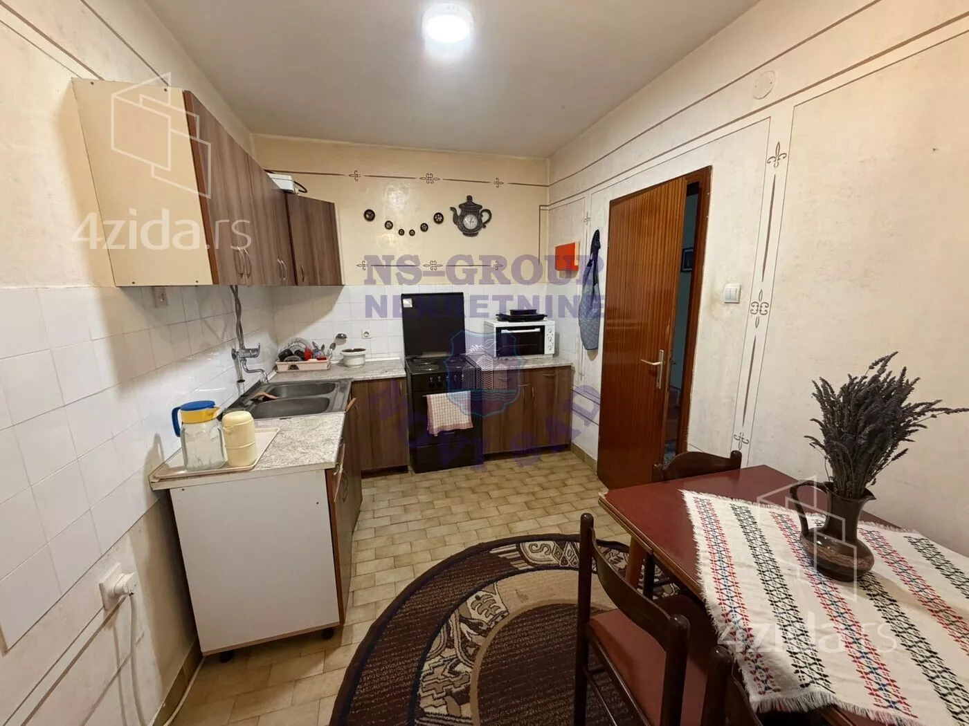 Troiposoban stan | 4zida