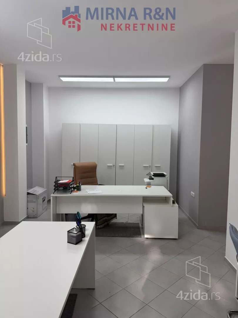 Poslovni prostor | 4zida