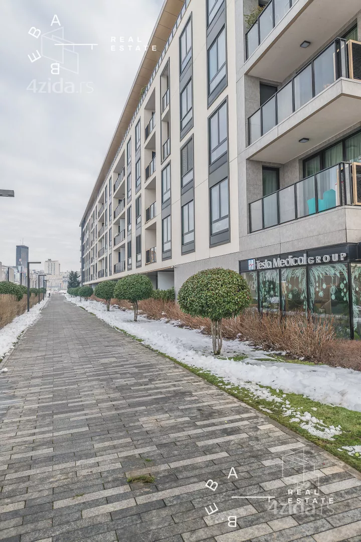 Petosoban stan | 4zida