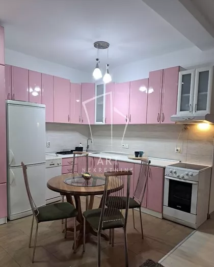 Vardarska | 4zida.rs