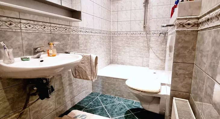 Petoiposoban stan | 4zida