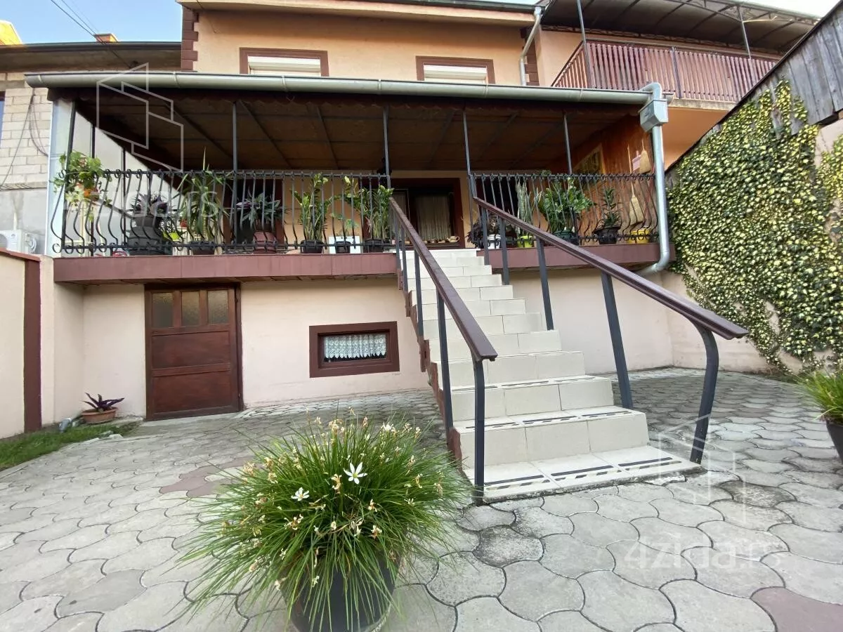 Kuća | 4zida