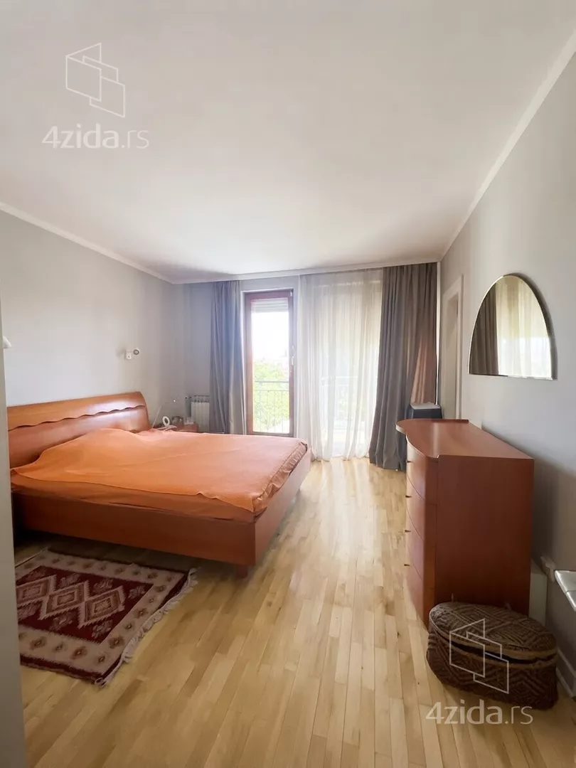 4-etažna kuća | 4zida