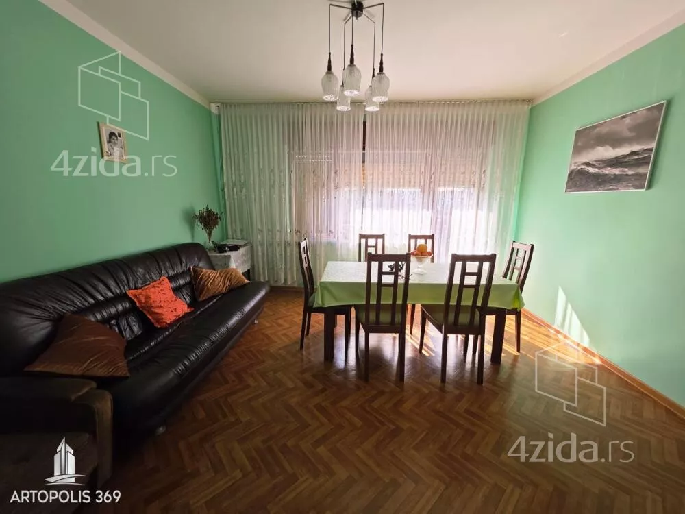 3-etažna kuća | 4zida