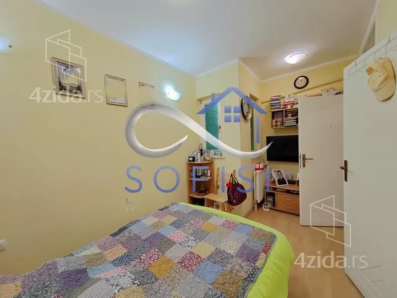 Četvoroiposoban stan | 4zida