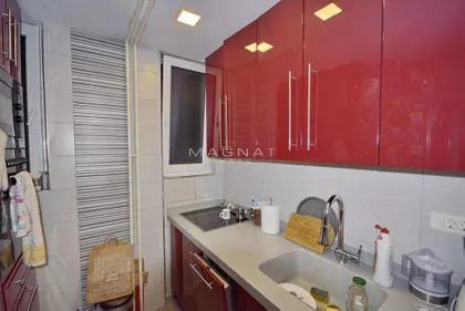 Pariske komune | 4zida.rs