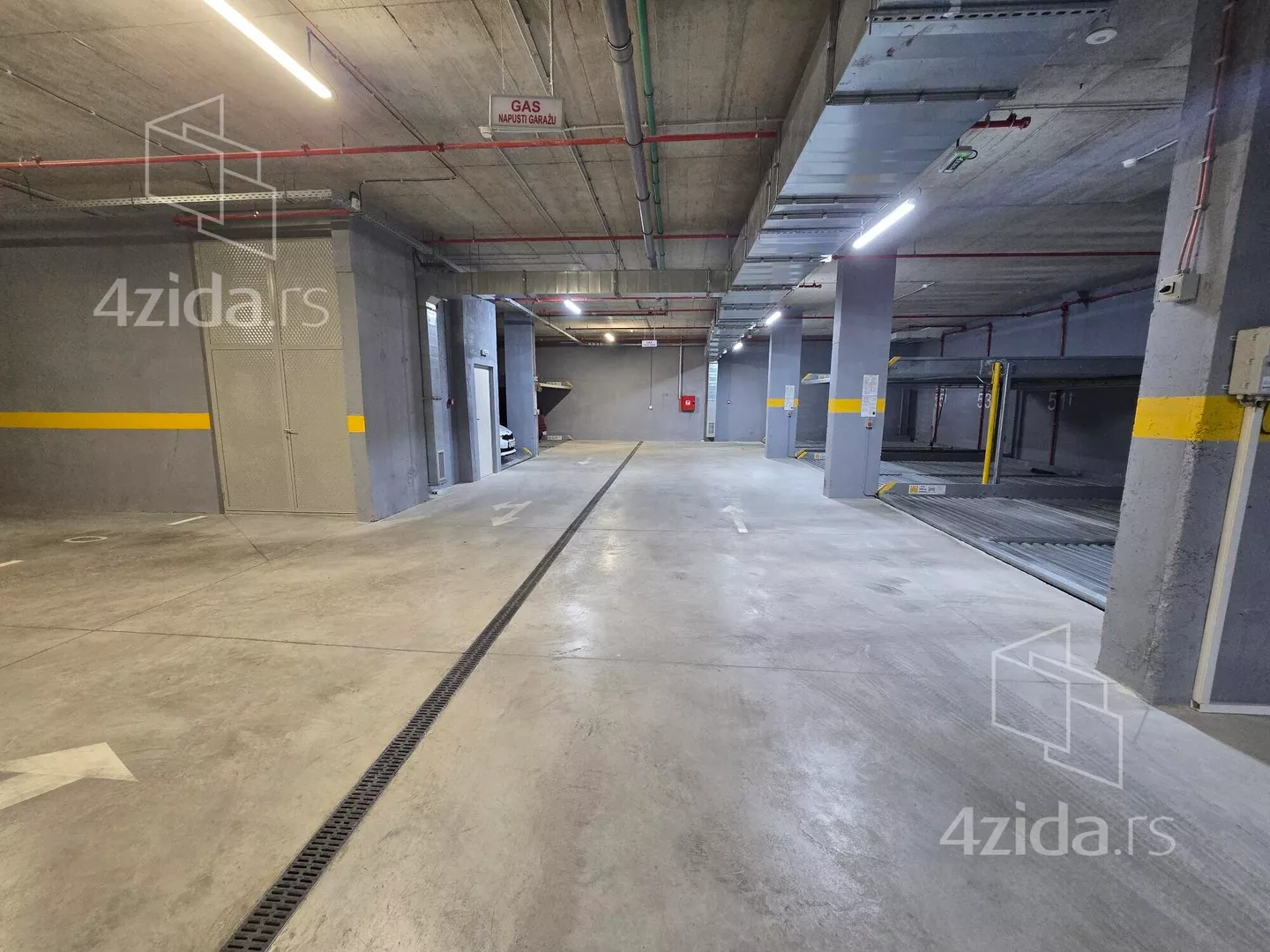 Parking | 4zida