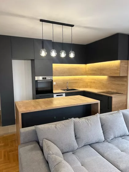 Teslino Naselje | 4zida.rs