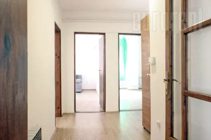 KOSANČIĆEV VENAC | 4zida.rs