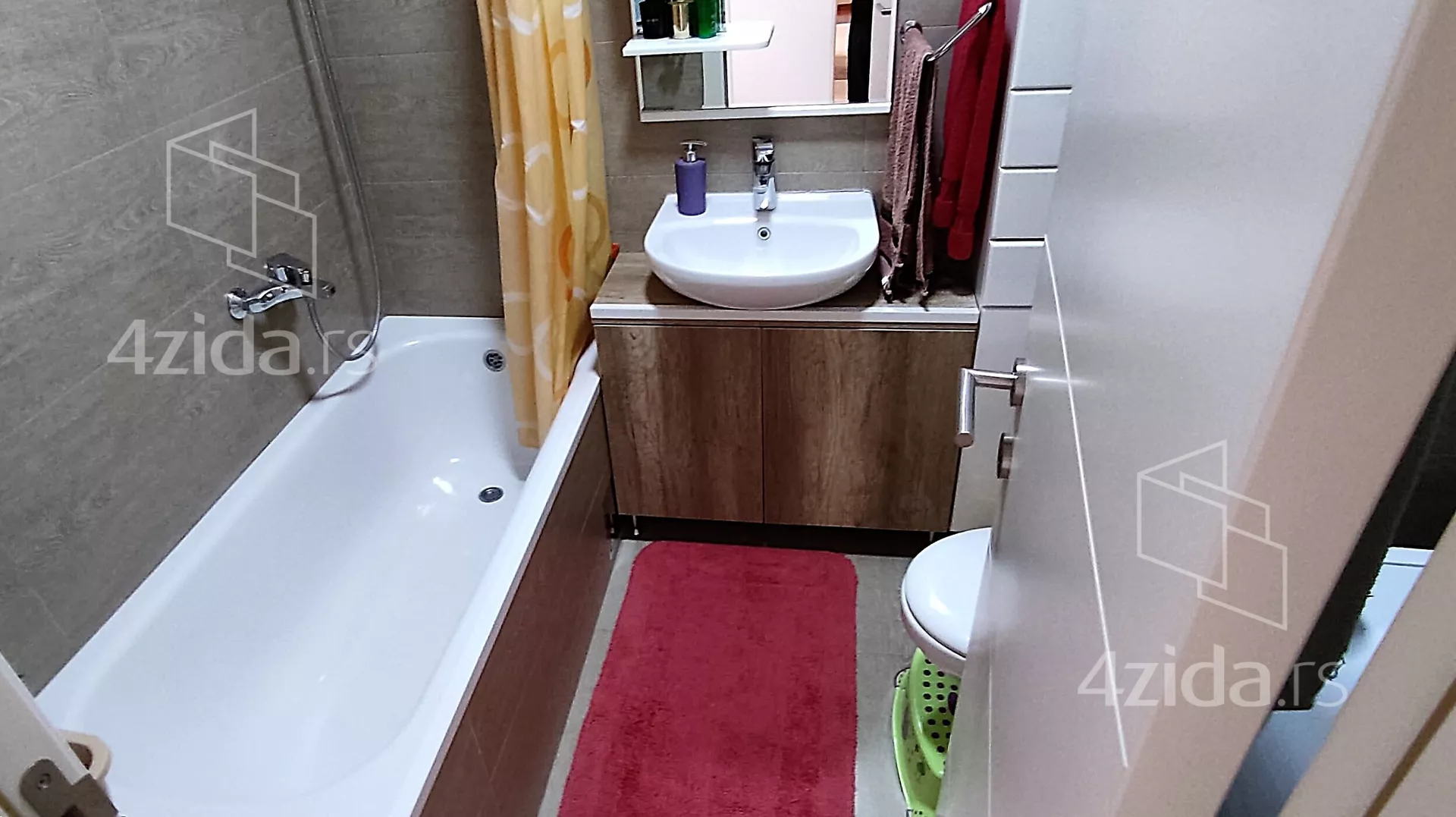 Četvorosoban stan | 4zida