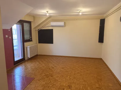 Kozačinskog 5 | 4zida.rs