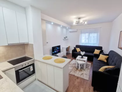 Milovana Gušića 101B | 4zida.rs