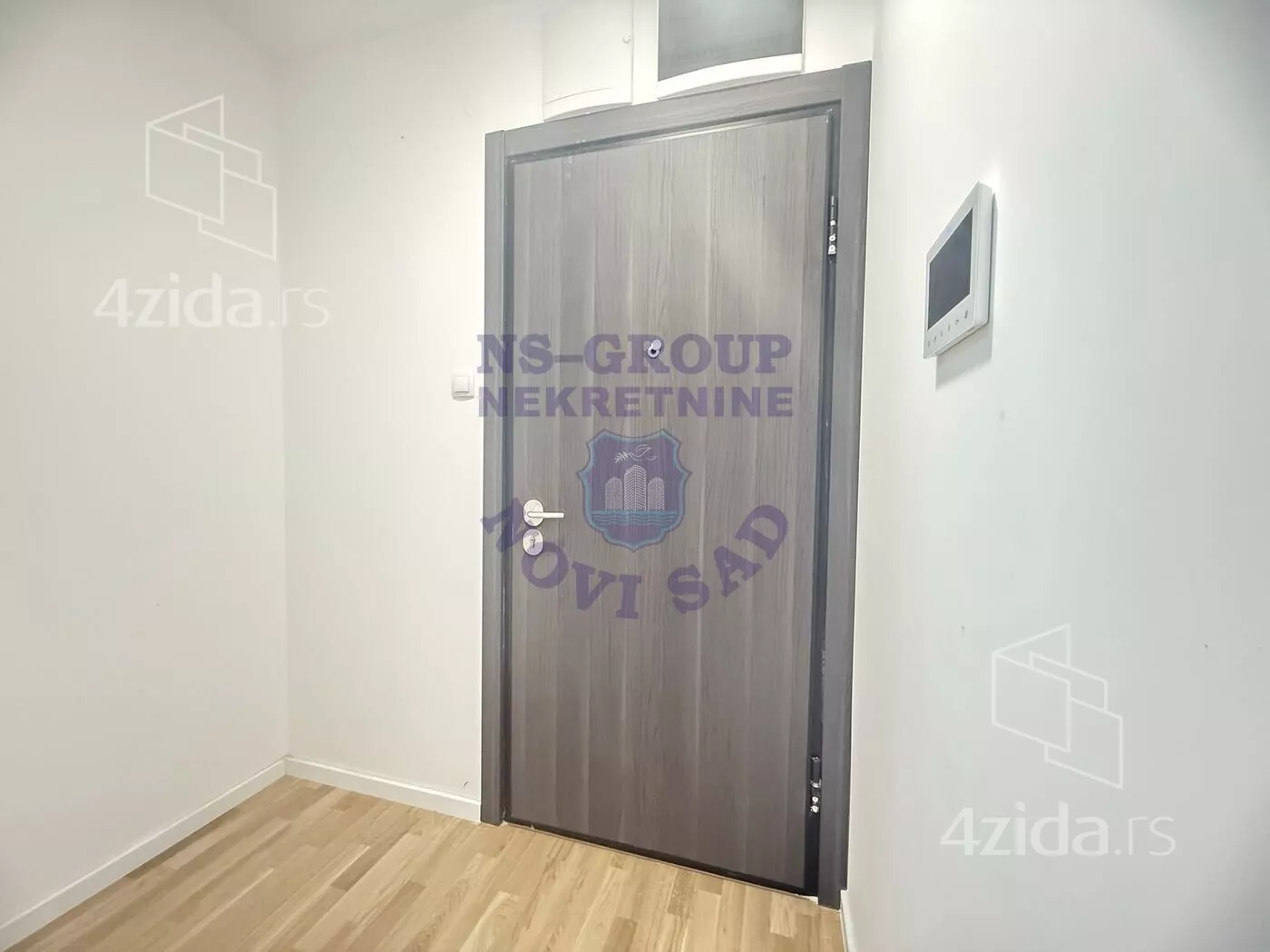 Troiposoban stan | 4zida