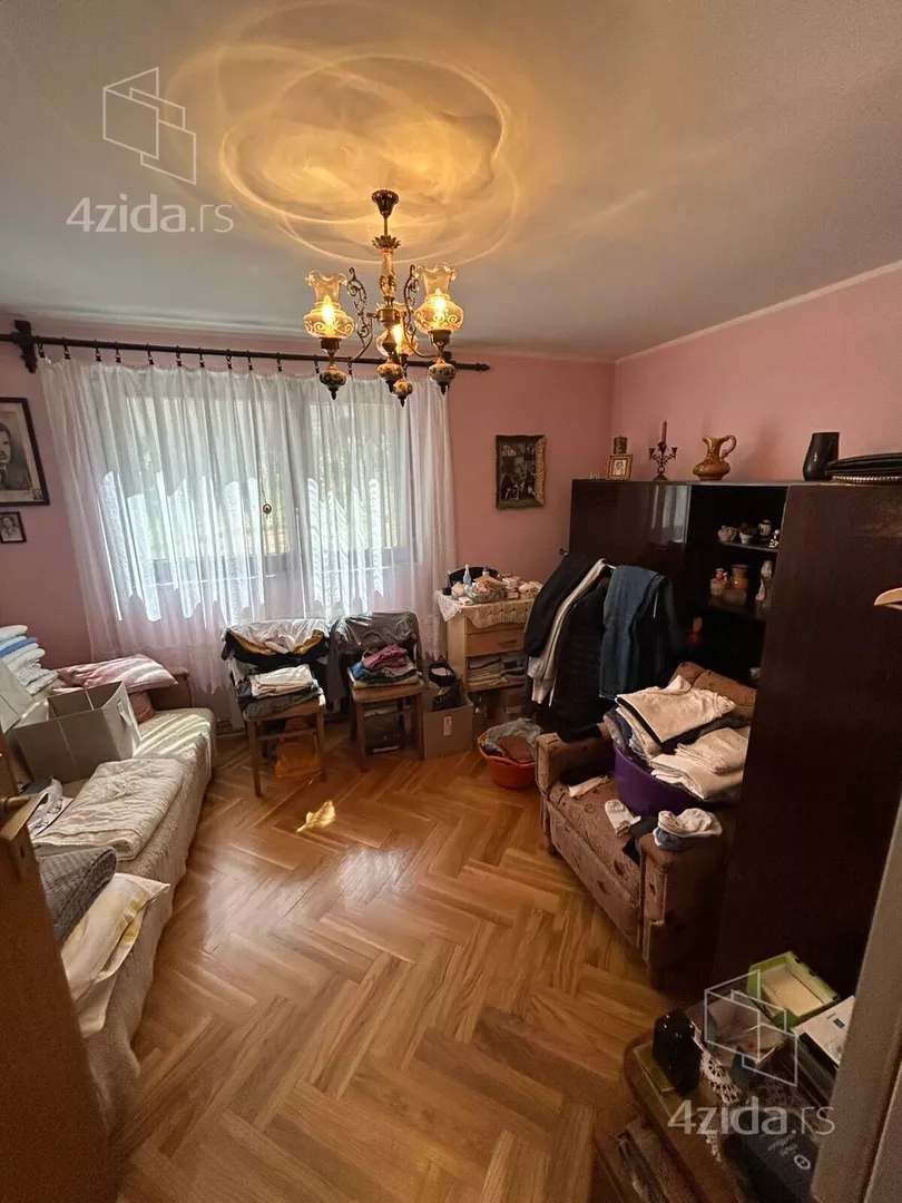 4-etažna kuća | 4zida