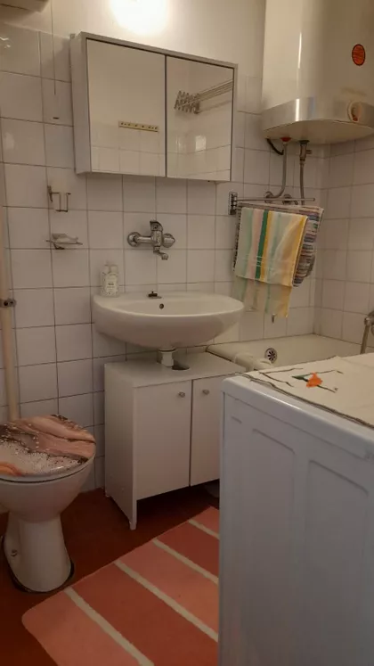 Petrarkina | 4zida.rs