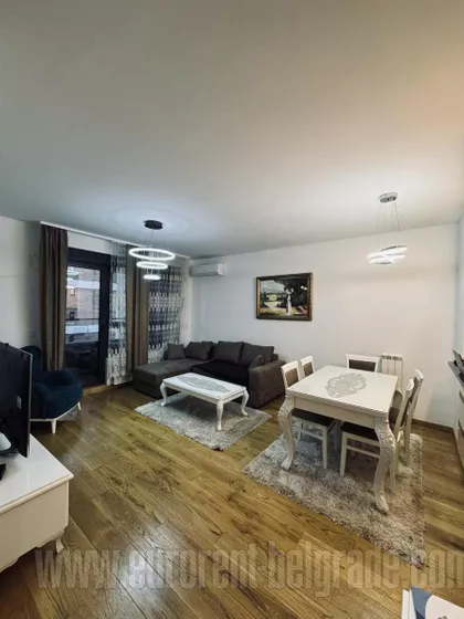 VOŽDOVE KAPIJE | 4zida.rs