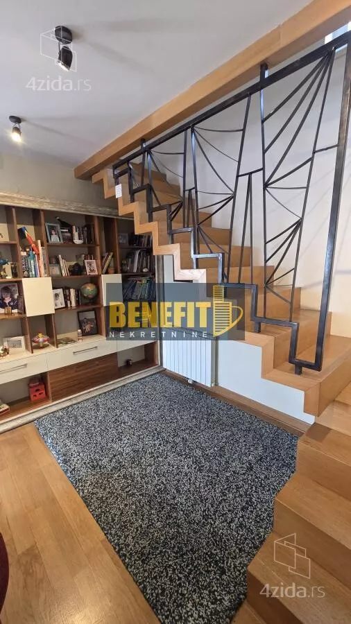 Petosoban stan | 4zida