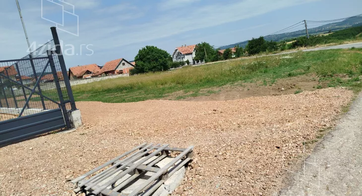 Građevinsko zemljište | 4zida