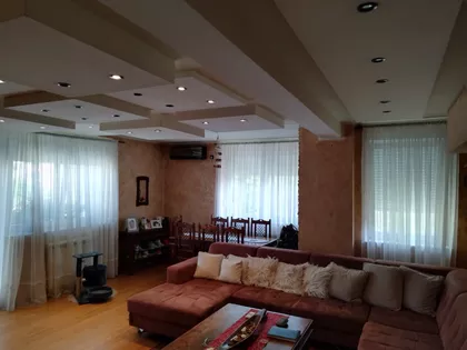 Krilova | 4zida.rs