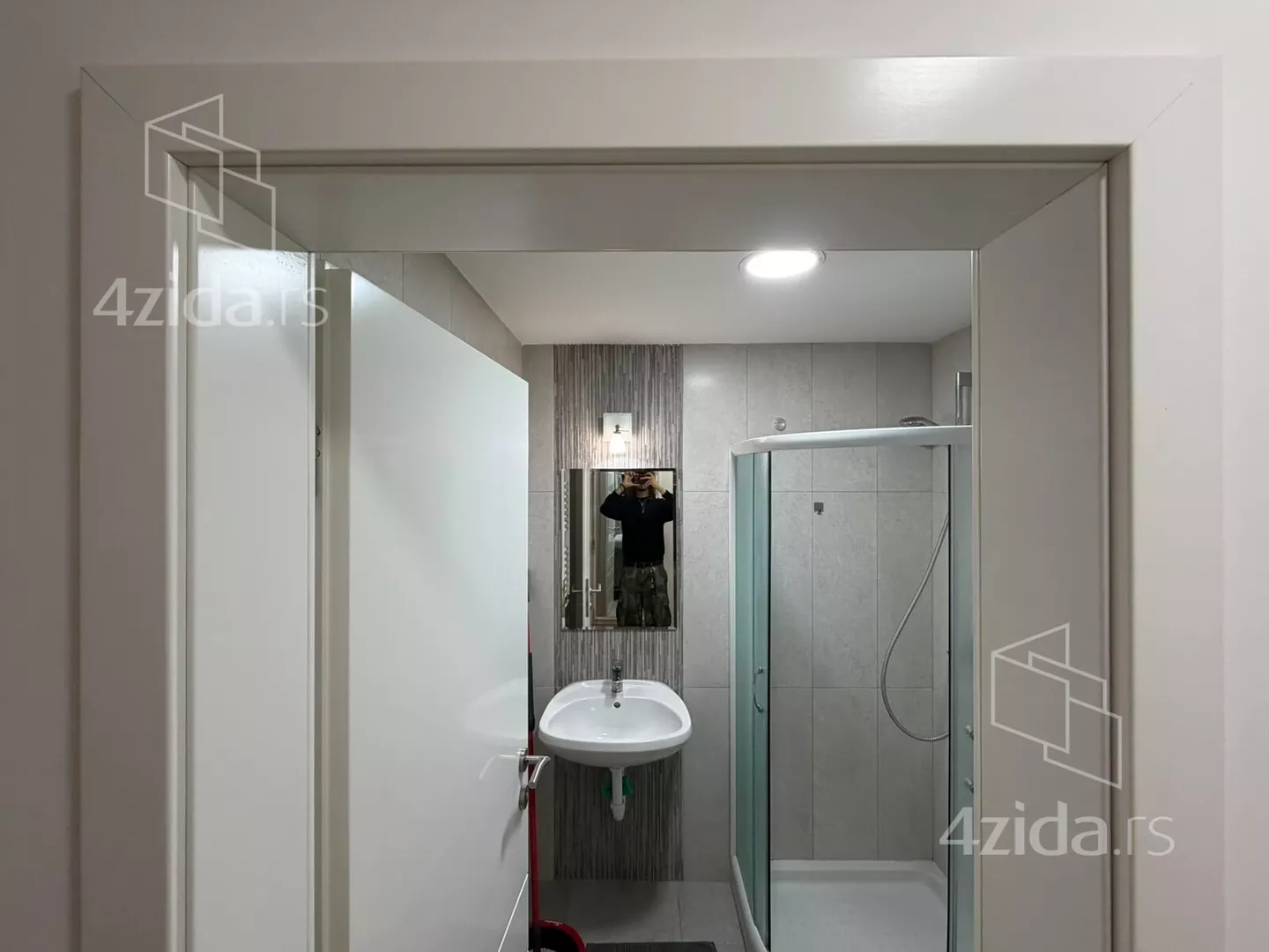 Garsonjera | 4zida