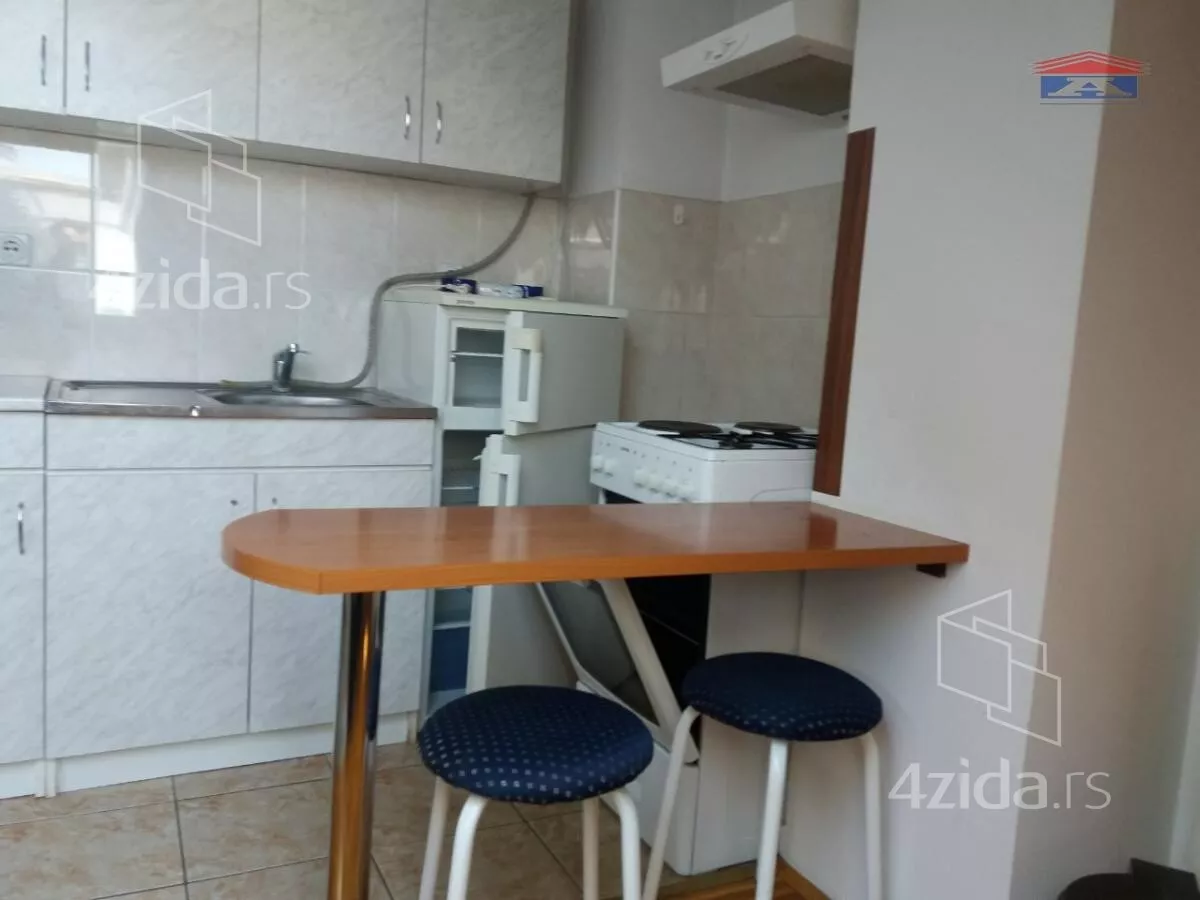 Garsonjera | 4zida