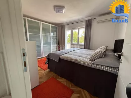 Svetosavska | 4zida.rs