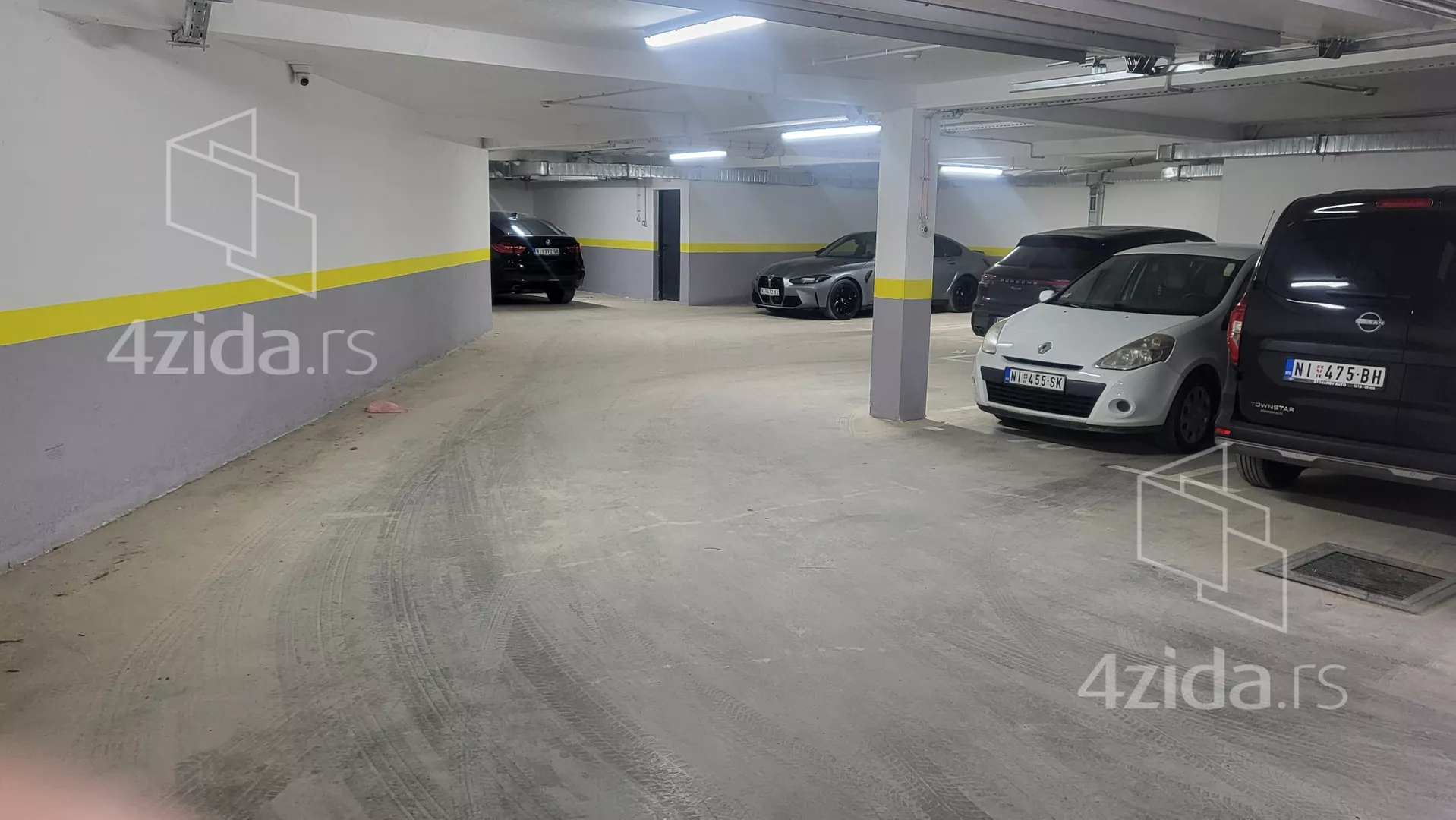 Garaža | 4zida