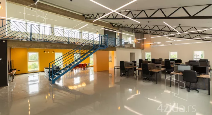 Poslovni prostor | 4zida