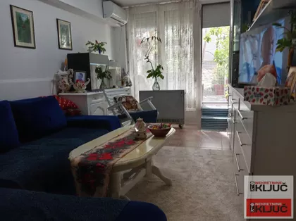 Bulevar Oslobođenja | 4zida.rs