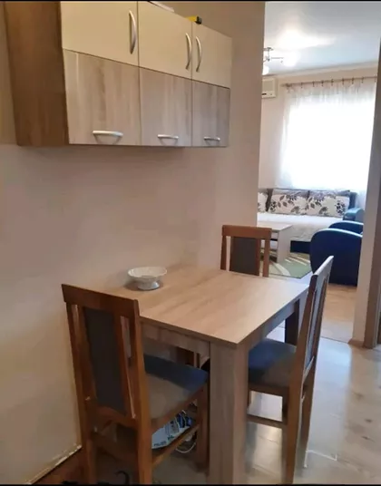 Kraljevačka | 4zida.rs