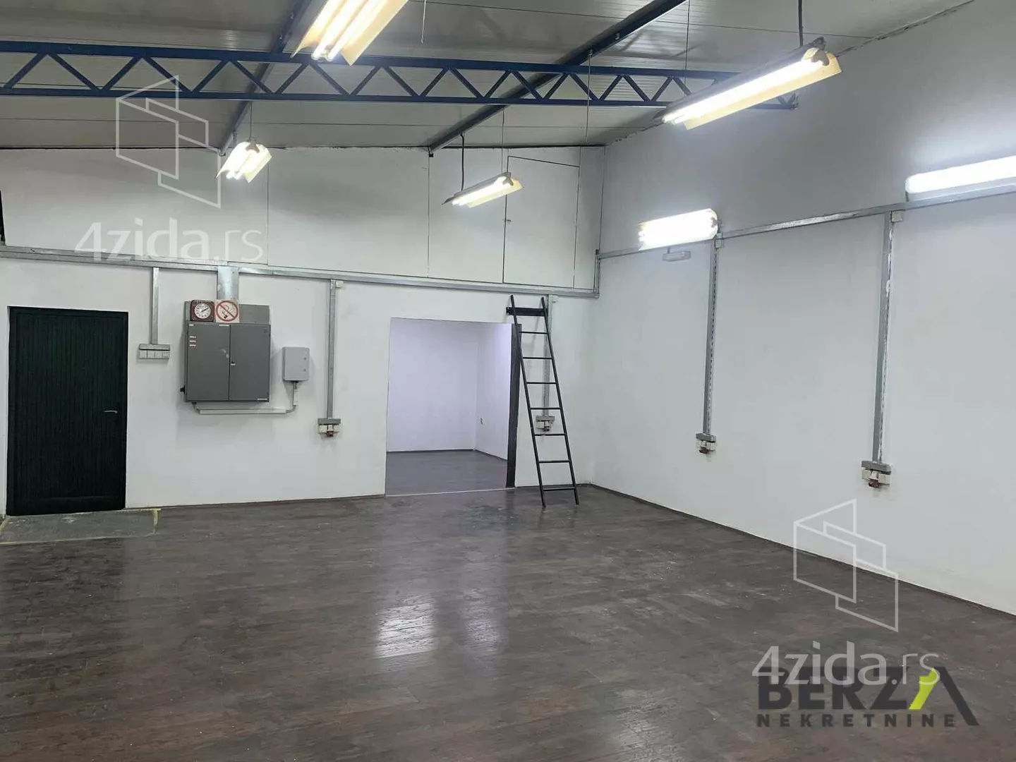 Poslovni prostor | 4zida