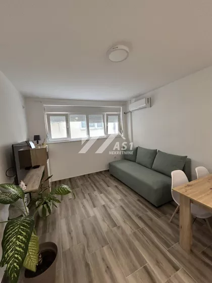 Jovana Bijelića | 4zida.rs