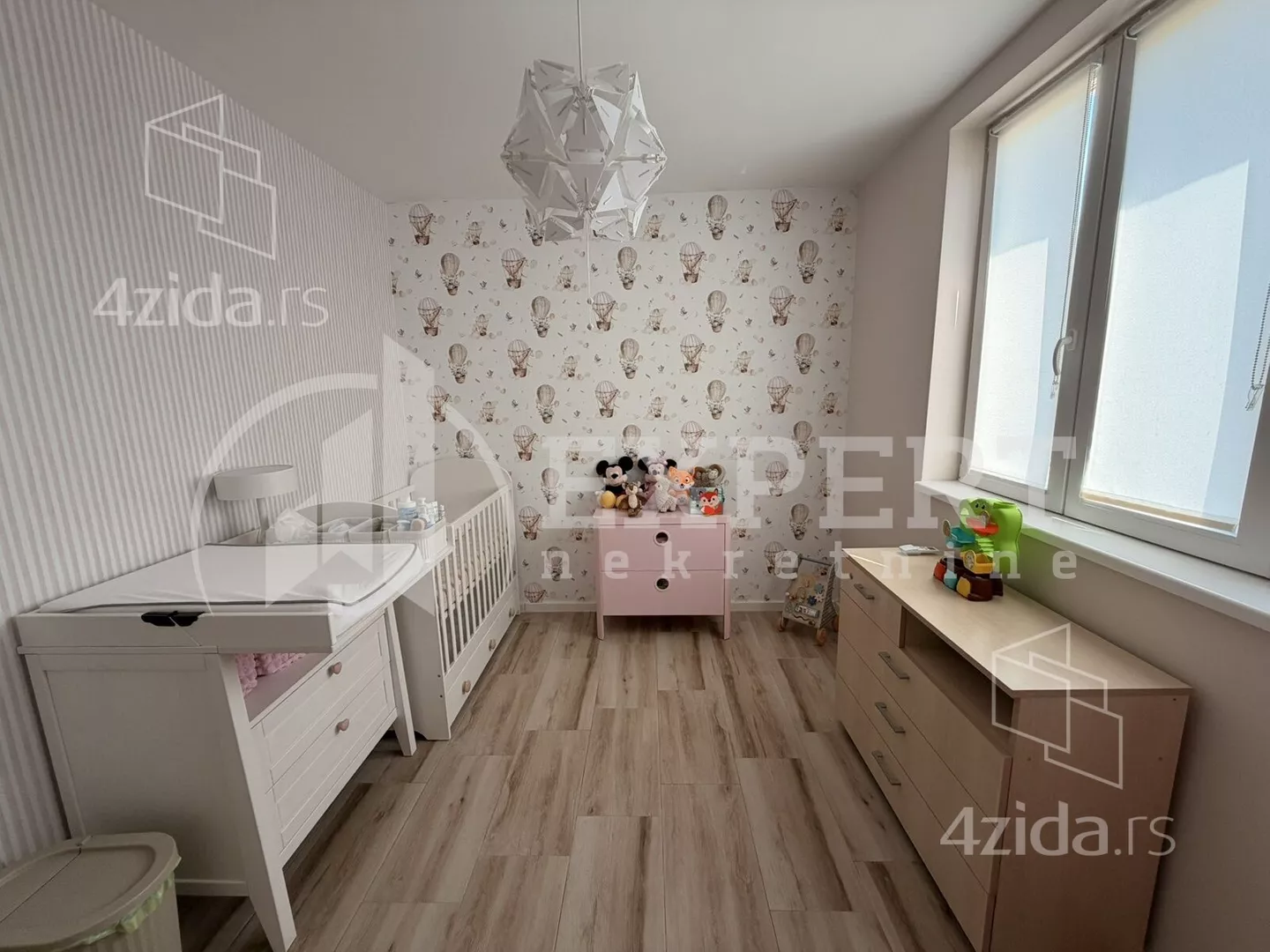 Troiposoban stan | 4zida