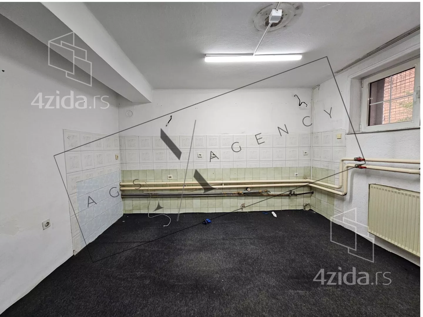Poslovna zgrada | 4zida