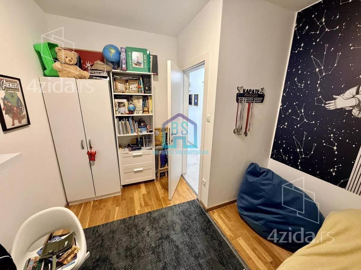 Troiposoban stan | 4zida