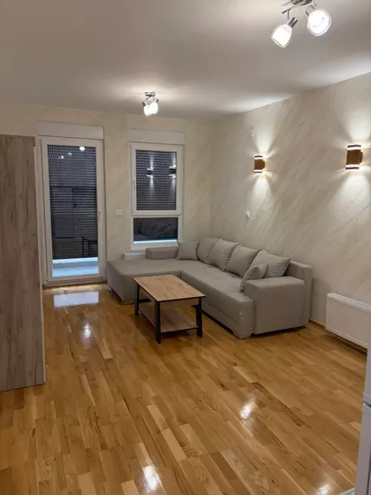 Karađorđeva 36 | 4zida.rs