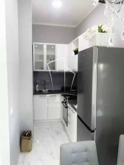 Vojvode Vlahovića | 4zida.rs