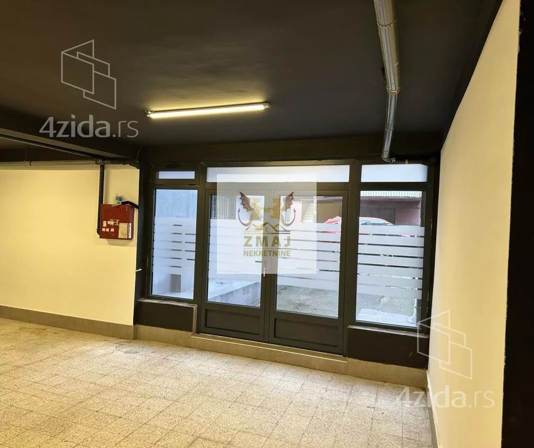 Poslovni prostor | 4zida