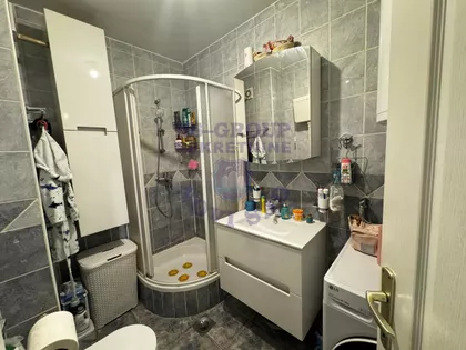 Bulevar Cara Lazara | 4zida.rs