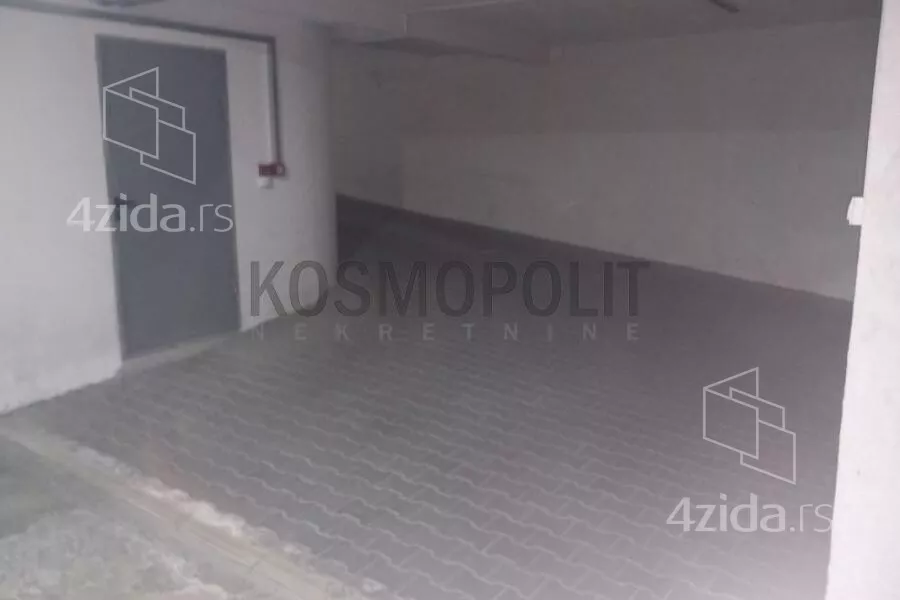 Garaža | 4zida
