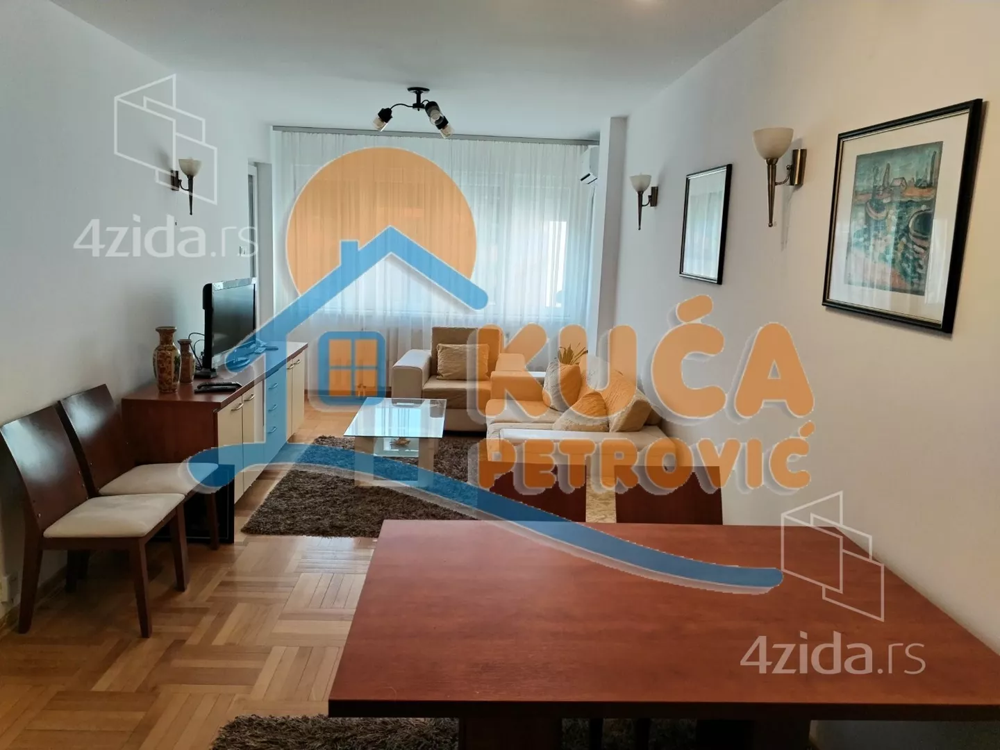 Jednoiposoban stan | 4zida