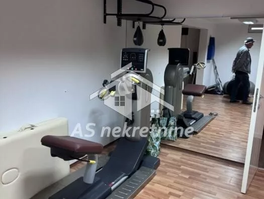 Četvoroiposoban stan | 4zida