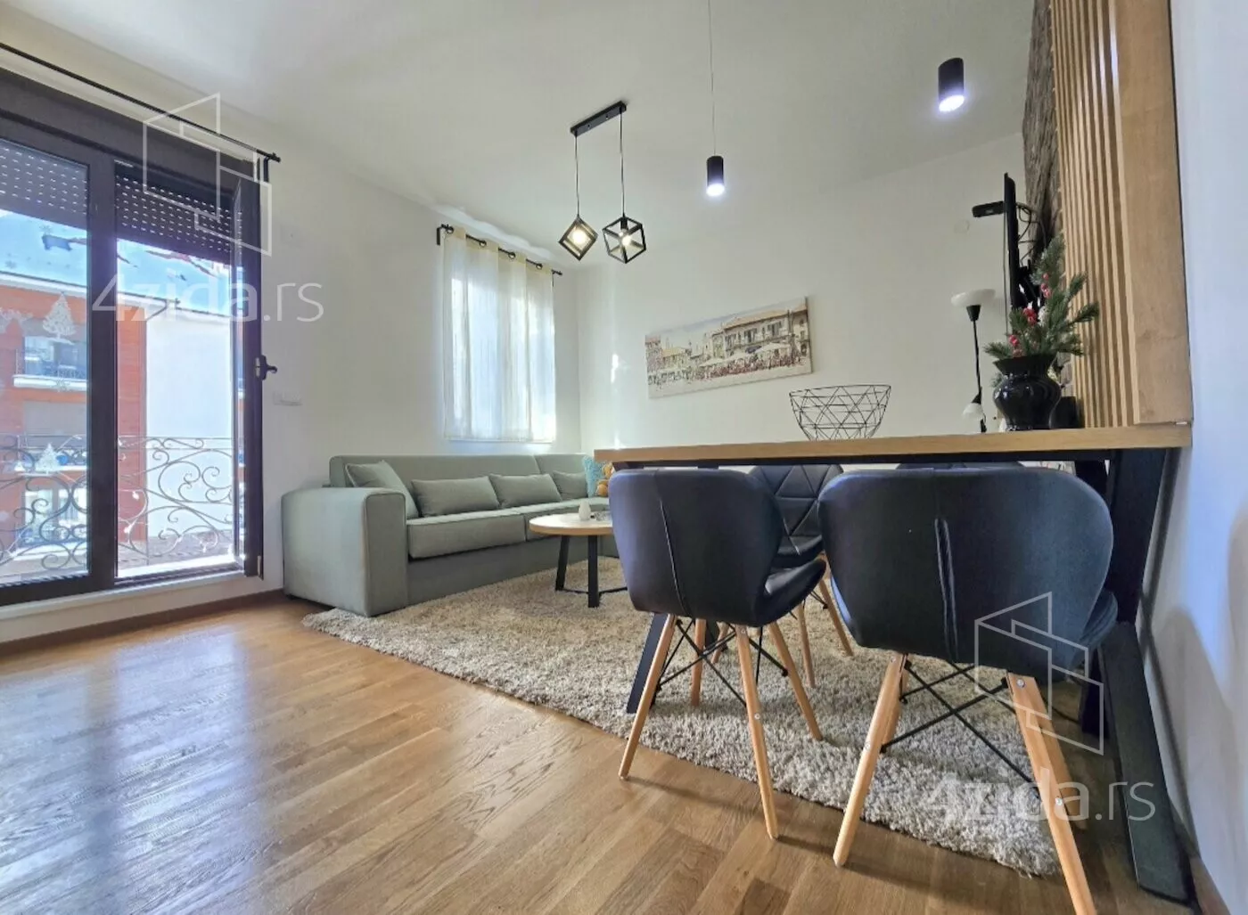 Jednoiposoban stan | 4zida