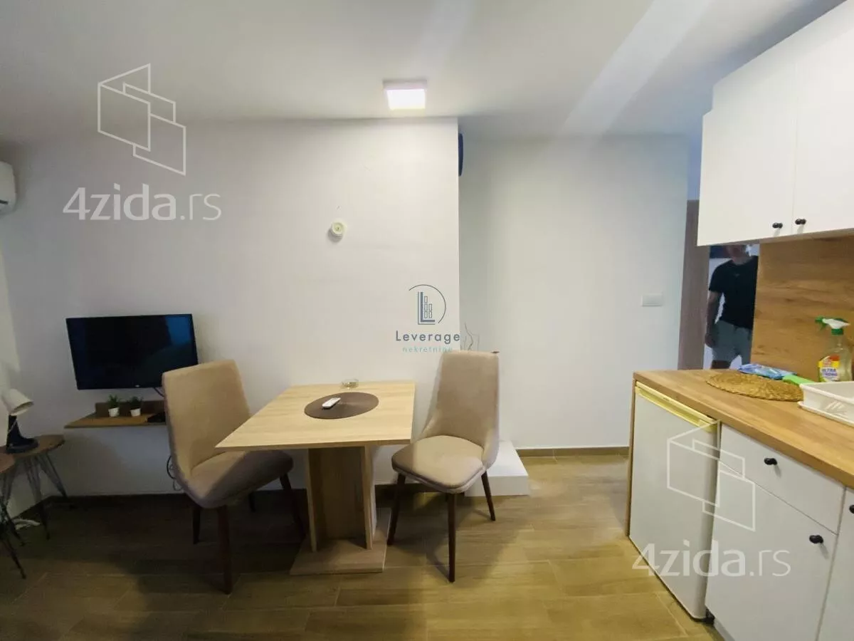 One and a half bedroom apartment for rent, Svetog Save, 345€, 38m² — photo